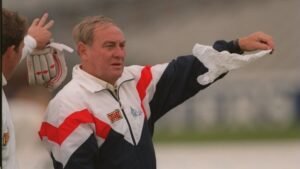 Ray Illingworth, former England Test captain, dies at age of 89