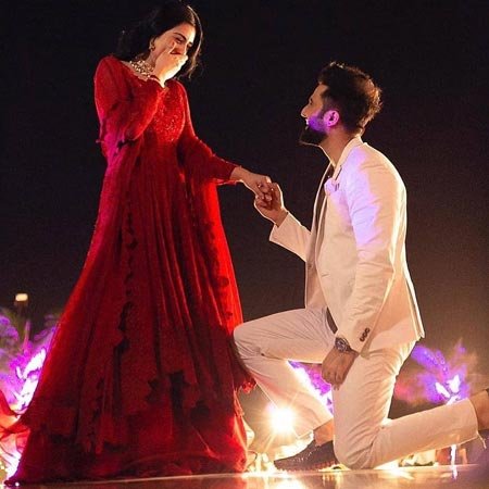 Sarah Khan honoured in concert by Falak Shabir
