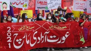 Aurat March denounces Nawaz Sharif over misogynistic dig at PTI women