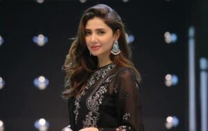 Mahira Khan breaks silence on her Bollywood comeback