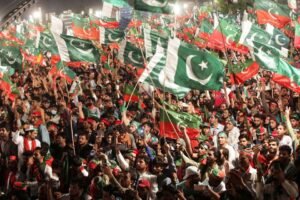 PTI social media activist apologises for campaign against Army