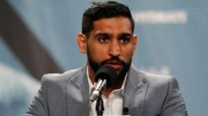 Boxer Amir Khan donates Rs. 5Mn in IK's telethon