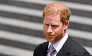 Prince Harry gets stuck outside Buckingham Palace as drawbridge closes