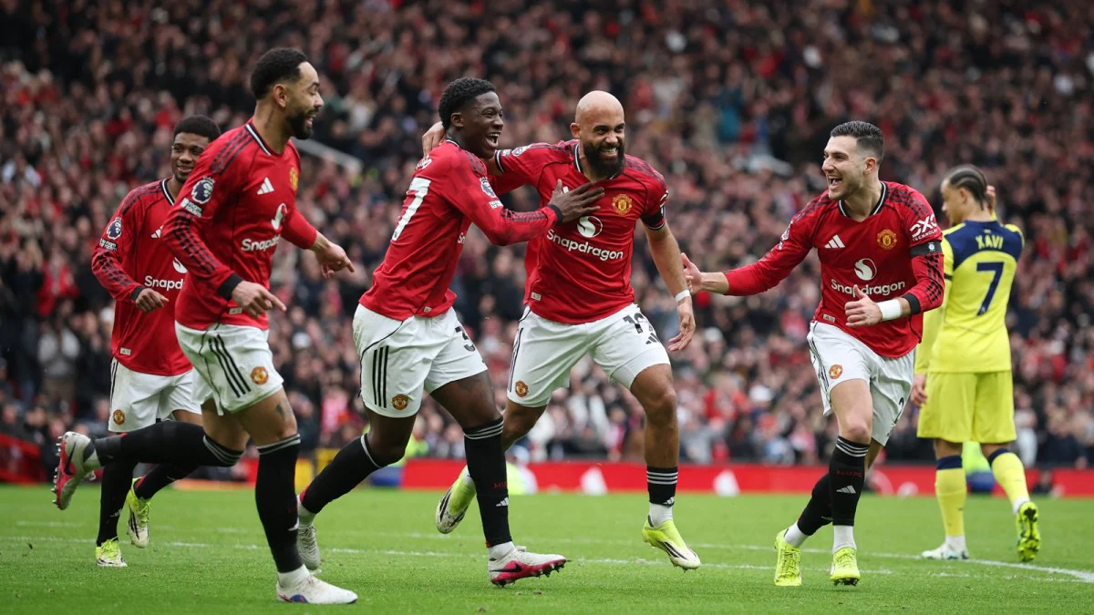 Manchester United to sue Cristiano Ronaldo and ban him over interview