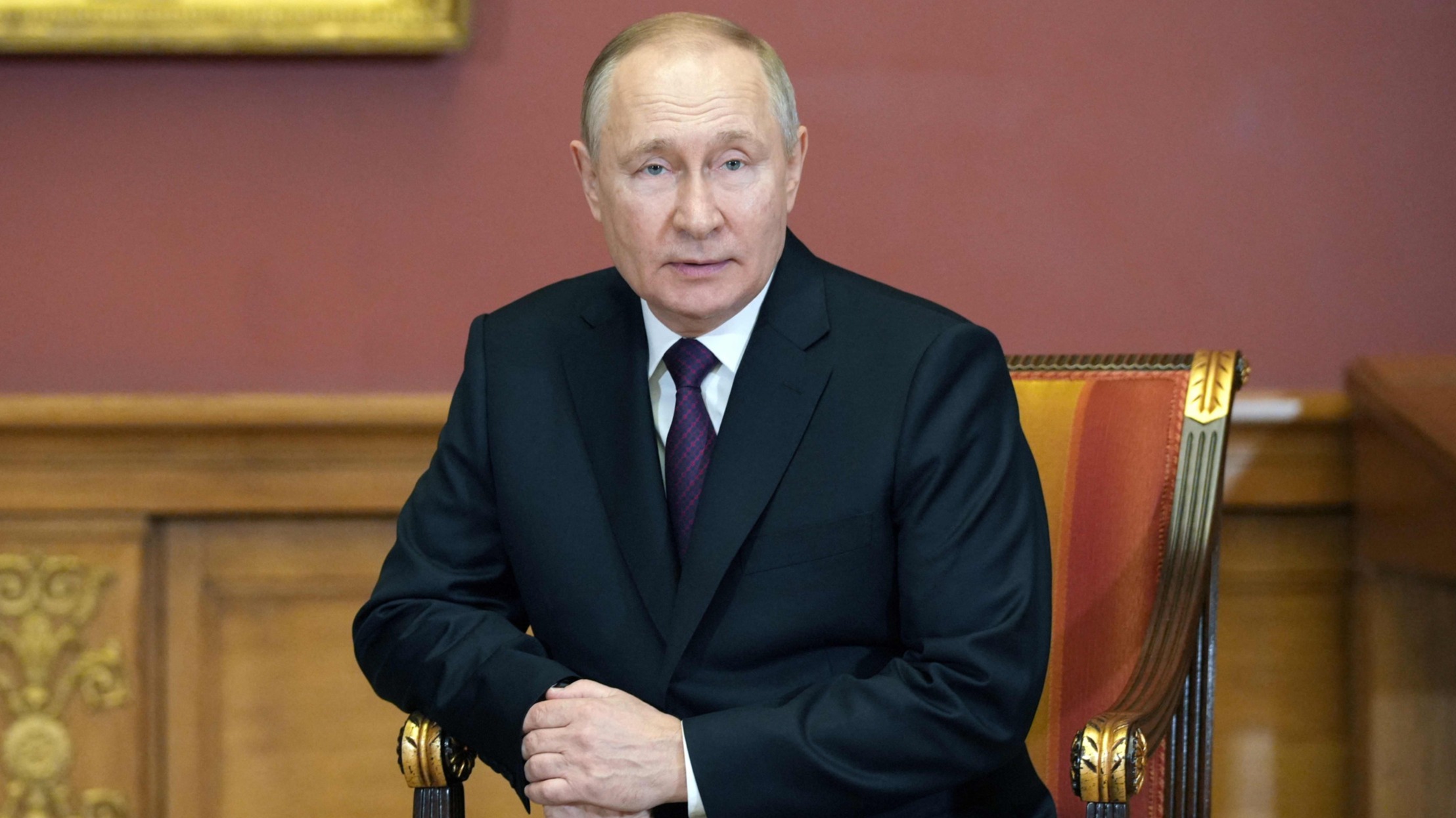 A Russian critic of Putin died after falling out of a hotel window in India