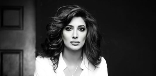 Mehwish Hayat dances