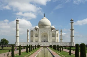 BJP to 'claim' Taj Mahal considering it as Hindu Monument