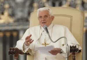 Pope Benedict XVI lying in the state begins at the Vatican