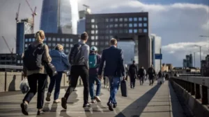 UK workers urged to avoid travelling by train this week due to strikes