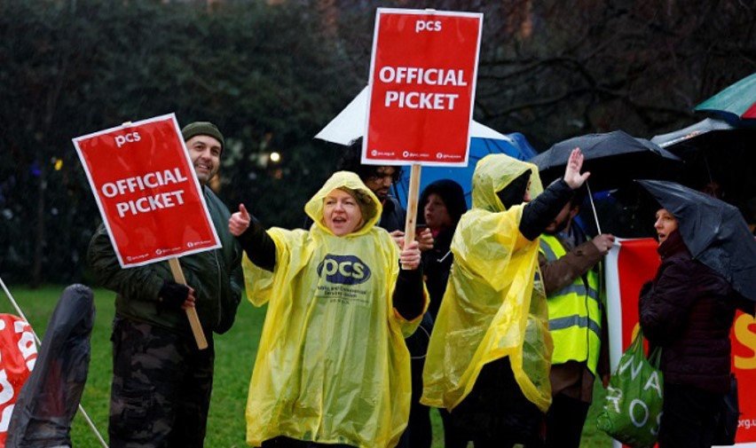 UK passport office staff