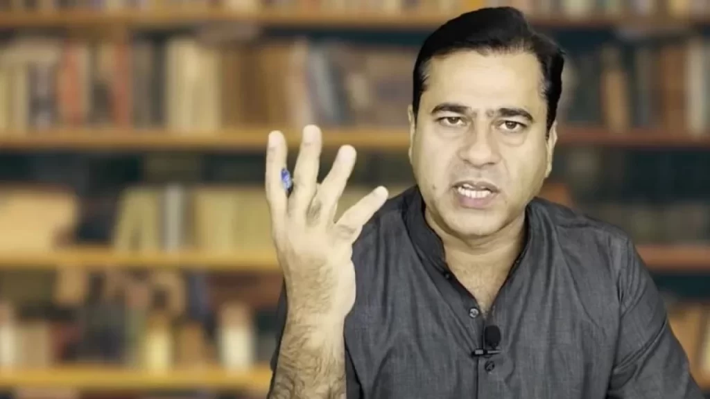 Journalist Imran Riaz Khan arrested at Sialkot Airport