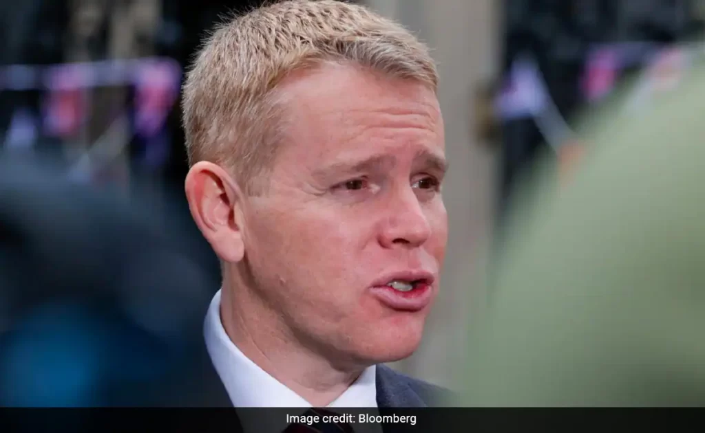 New Zealand PM flew to China with 2 Air Force Jets "For Backup"