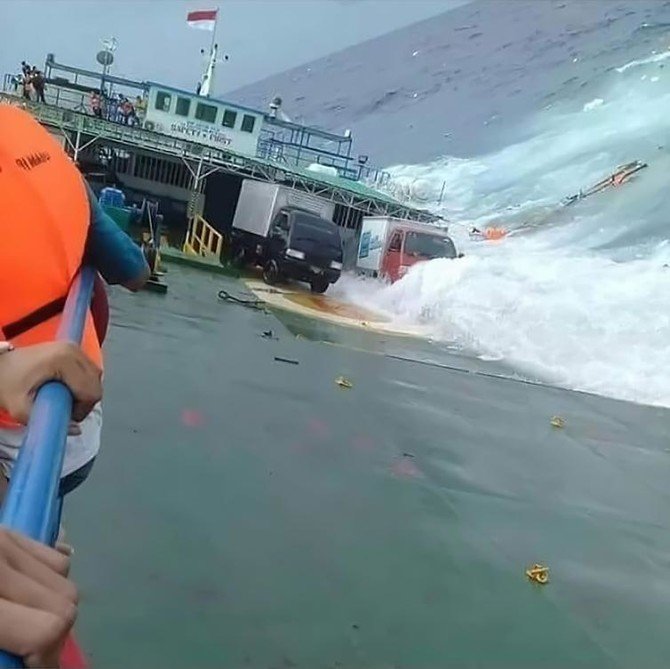 15 killed, 19 missing in ferry sinking in Indonesia