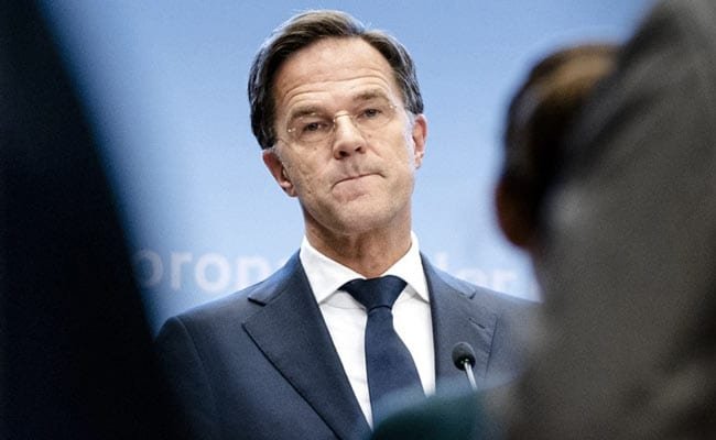 Why has the Dutch government collapsed?