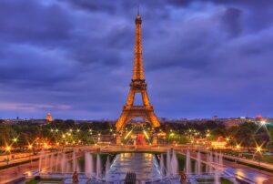 Eiffel Tower evacuated after bomb threat