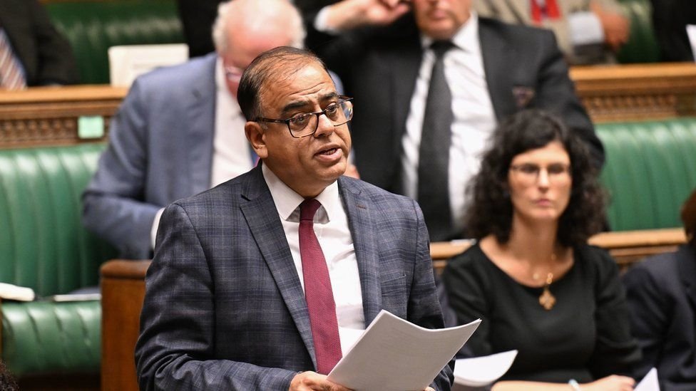 UK MP says he was stopped from boarding flight over his muslim name