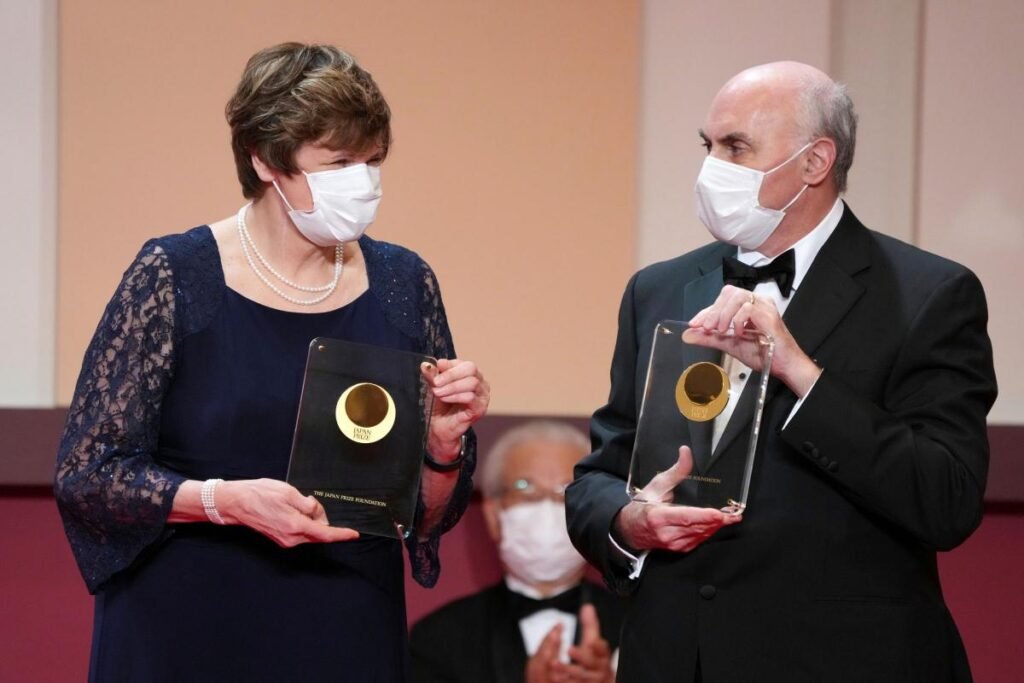 Hungarian and US scientists win Nobel Prize 2023 in Medicine for anti-Covid vaccine