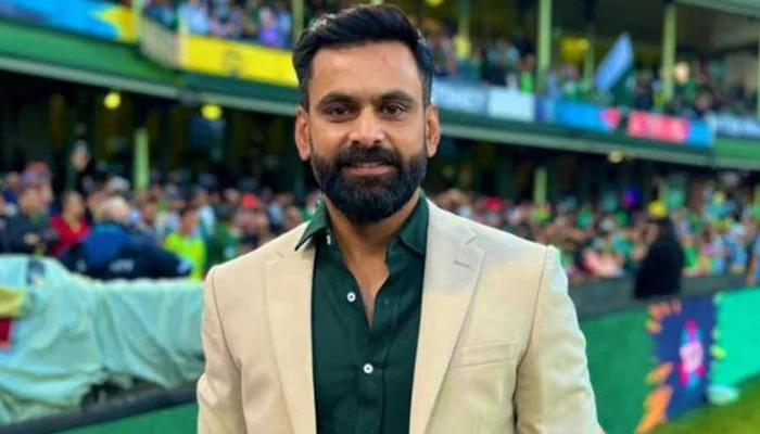 Mohammad Hafeez replaces Mickey Arthur as PCB's director cricket