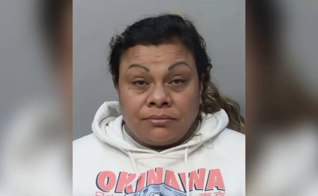 US woman stabs boyfriend in eye for looking at other women