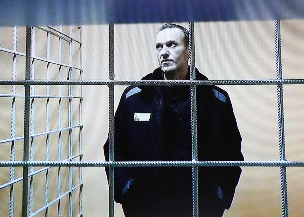 Alexei Navalny's humorous resilience amidst arctic incarceration