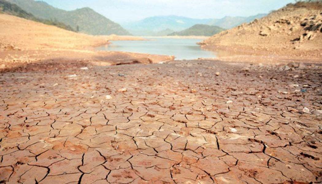 People urged to 'shower as a couple' as Colombia faces water crisis