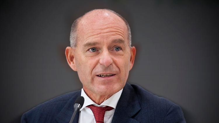 Billionaire thought dead found living in Moscow with alleged mistress