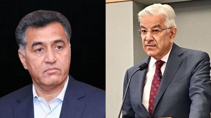 Khawaja Asif reveals Faiz Hameed offered apology to Nawaz Sharif to become COAS