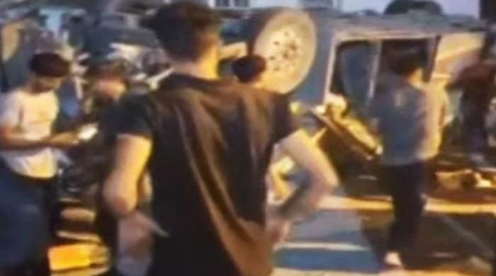 28 Pakistani pilgrims killed in Iran bus accident