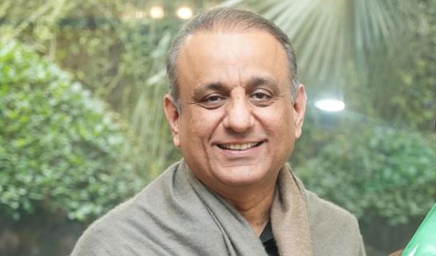 Can’t sell PIA for cheap, clarifies Privatization Minister Abdul Aleem Khan