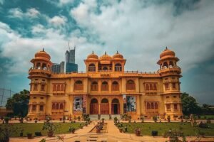 5 haunted and mysterious places in Karachi 
