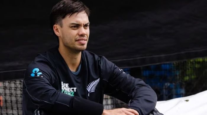 Chapman ruled out of third ODI against Pakistan due to injury