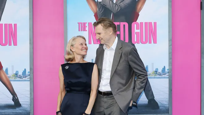 Pamela Anderson and Liam Neeson are dating!