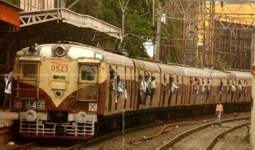 Mumbai 7/11 train blasts: High Court acquits all 12 accused after 19 years