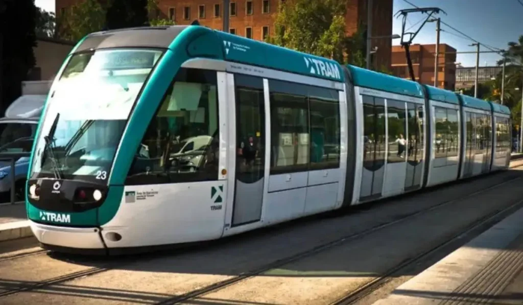 Electric tram routes announced in Lahore