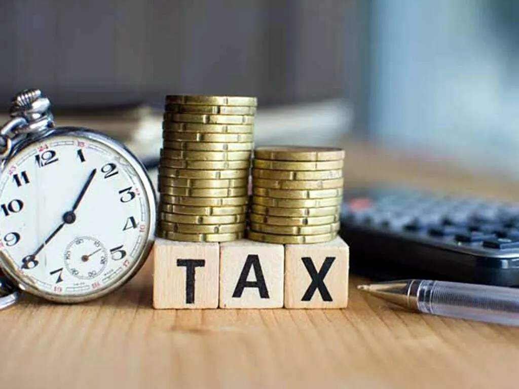 Salaried class pays 21% more tax, as FBR misses monthly target