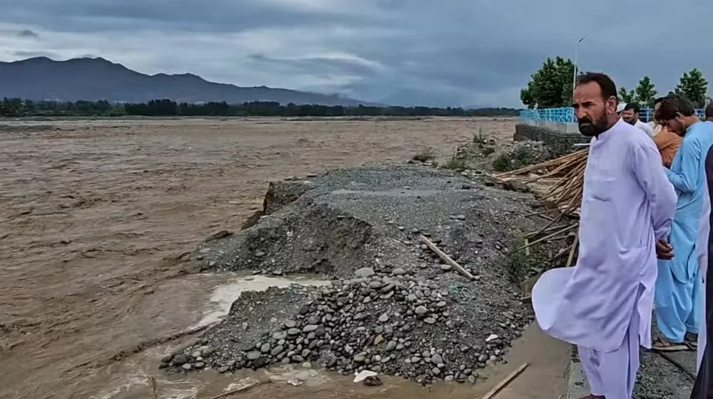 Multan at high risk of flood as Chenab river nears danger level