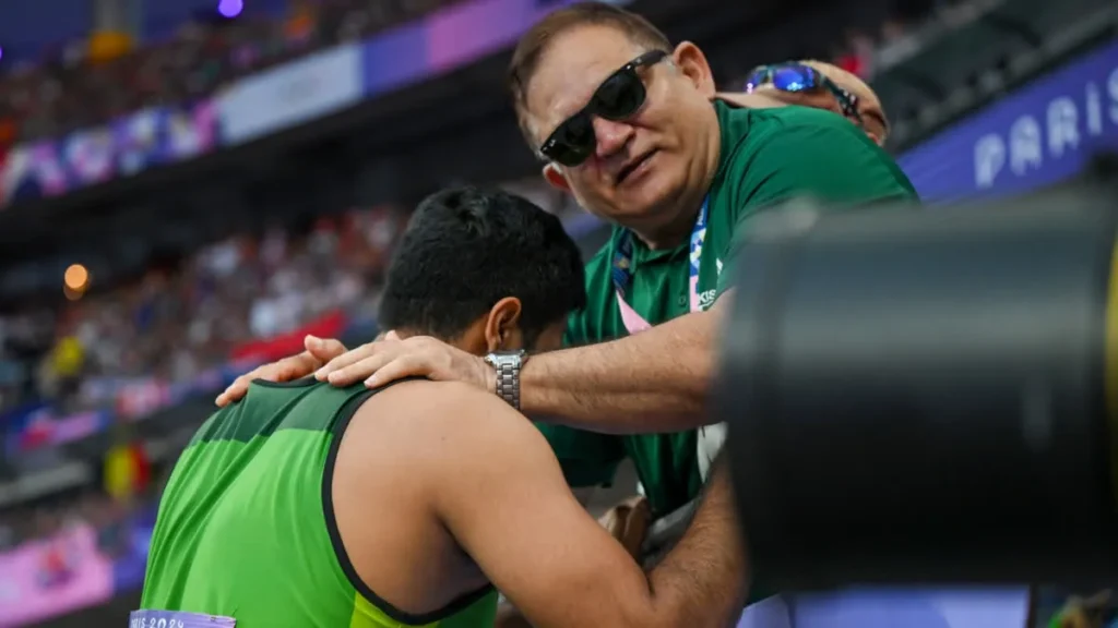 Arshad Nadeem's coach receives lifetime ban - But what really happened?