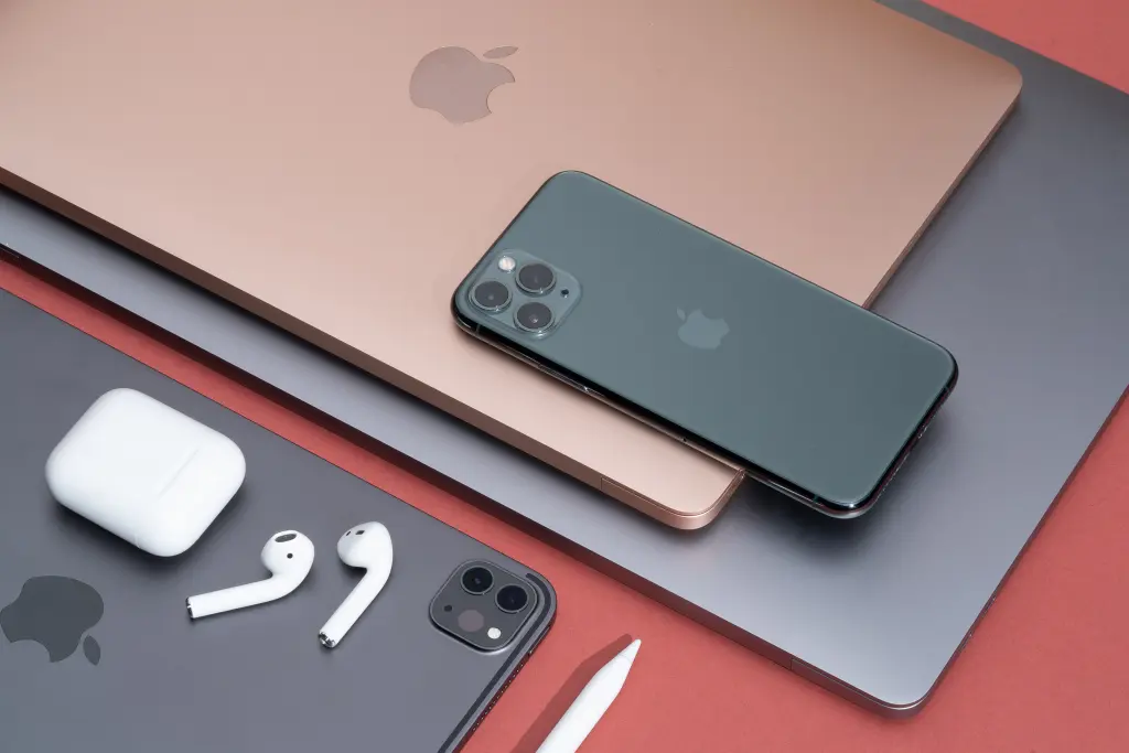 Apple planning cheaper versions of iPhone, iPad, and Mac for early 2026