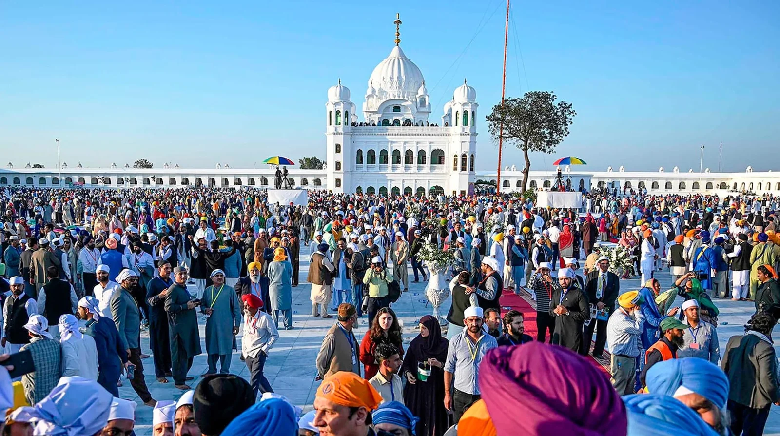 Punjab CM Maryam Nawaz Exempts Sikh Community from Helmet Law