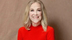 Hollywood Mourns Catherine O’Hara: Actress Dies at 71 from Pulmonary Embolism and Rectal Cancer