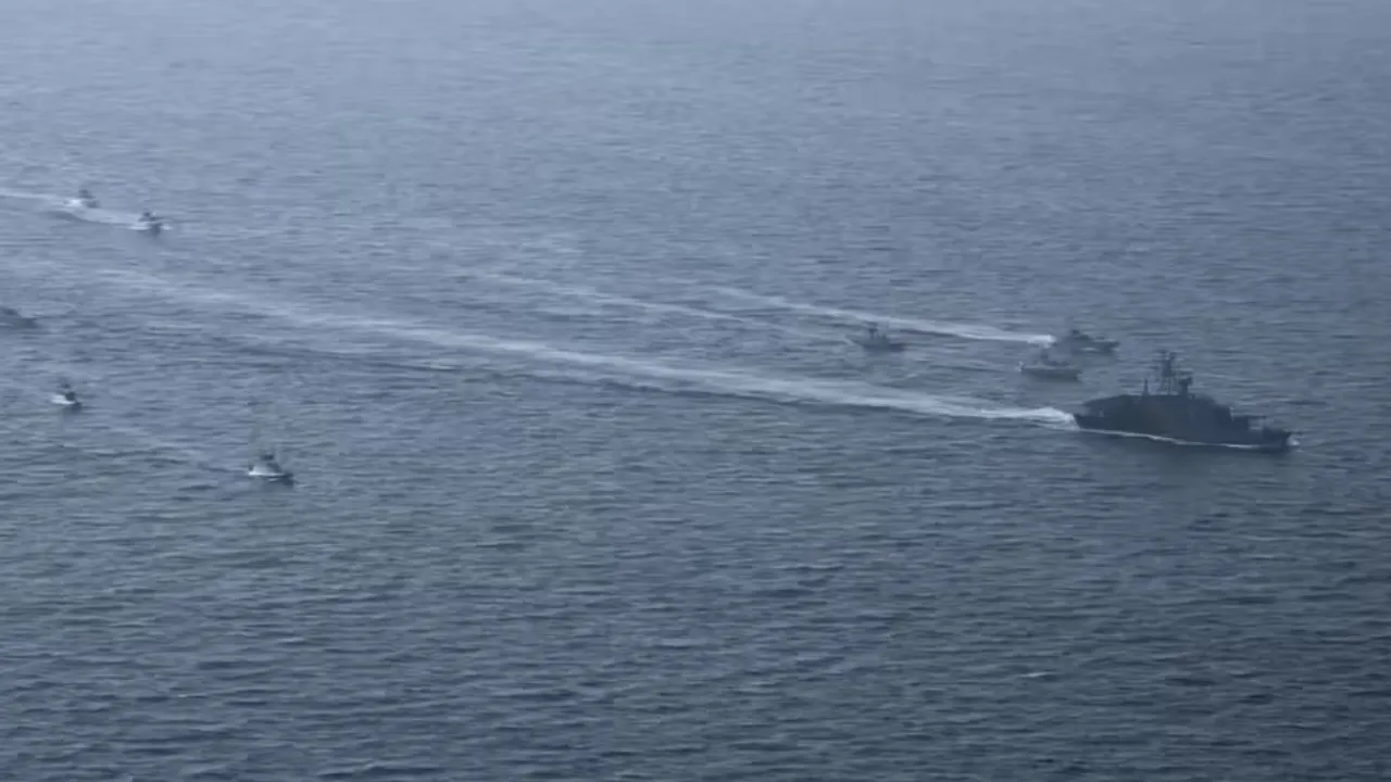 IRGC Offers Strait of Hormuz Access to Nations Cutting Ties With Israel, US