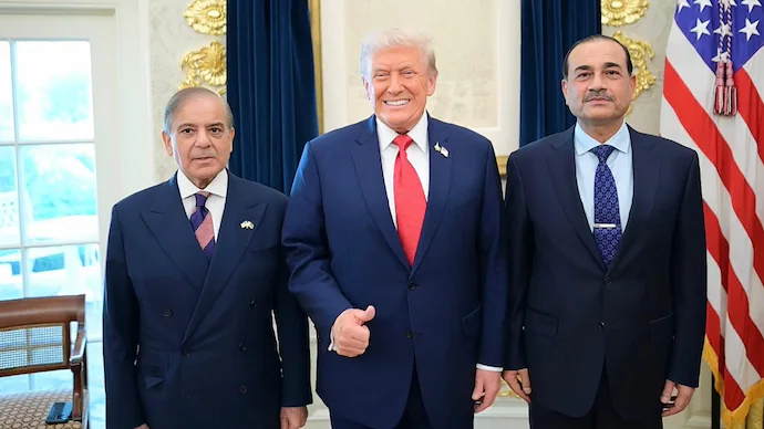 Donald Trump calls PM Sharif, CDF Munir "two great personalities"
