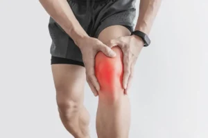 Knee Pain Increasing in Young People, Experts Warn About Lifestyle Causes and Prevention
