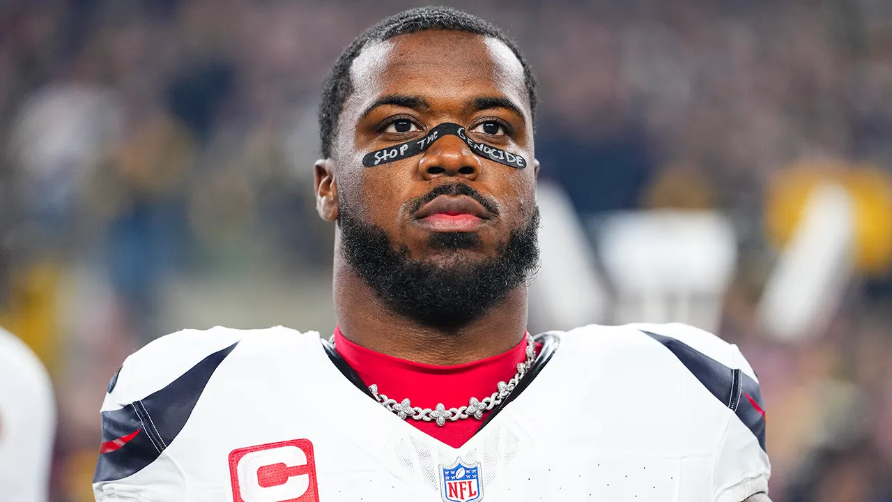 Texans Extend Linebacker Azeez Al-Shaair Through 2029