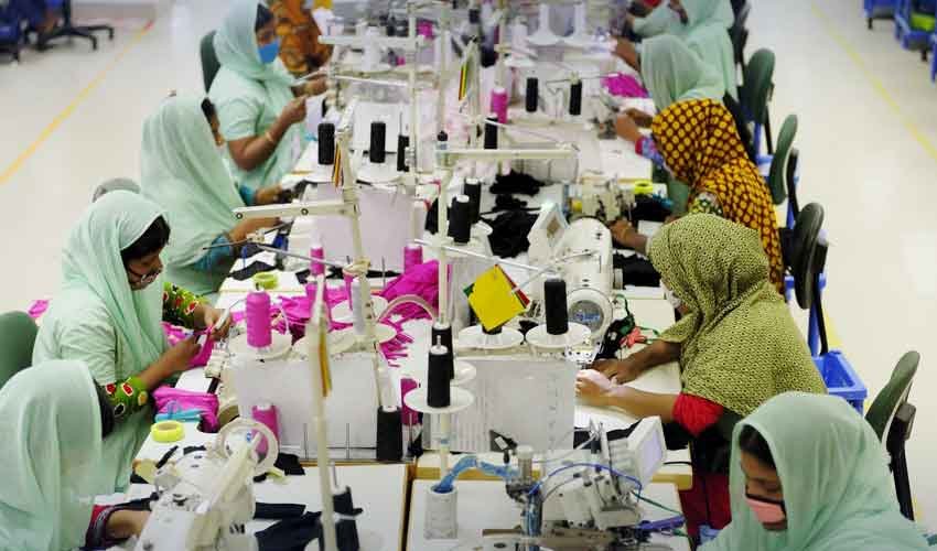 Women Far Behind Men in Punjab Workforce: Report