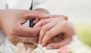 KPK Approves Law Requiring Govt Employees to Seek Permission Before Marrying Foreigners