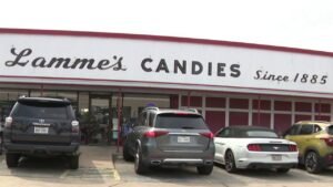 Why is Lammes Candies Closing