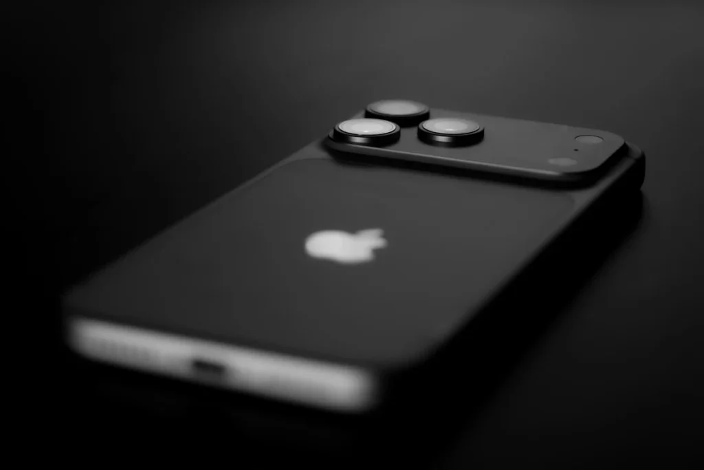 Apple iPhone 18 Pro May Skip Black Color for Second Year in a Row