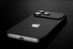 Apple iPhone 18 Pro May Skip Black Color for Second Year in a Row
