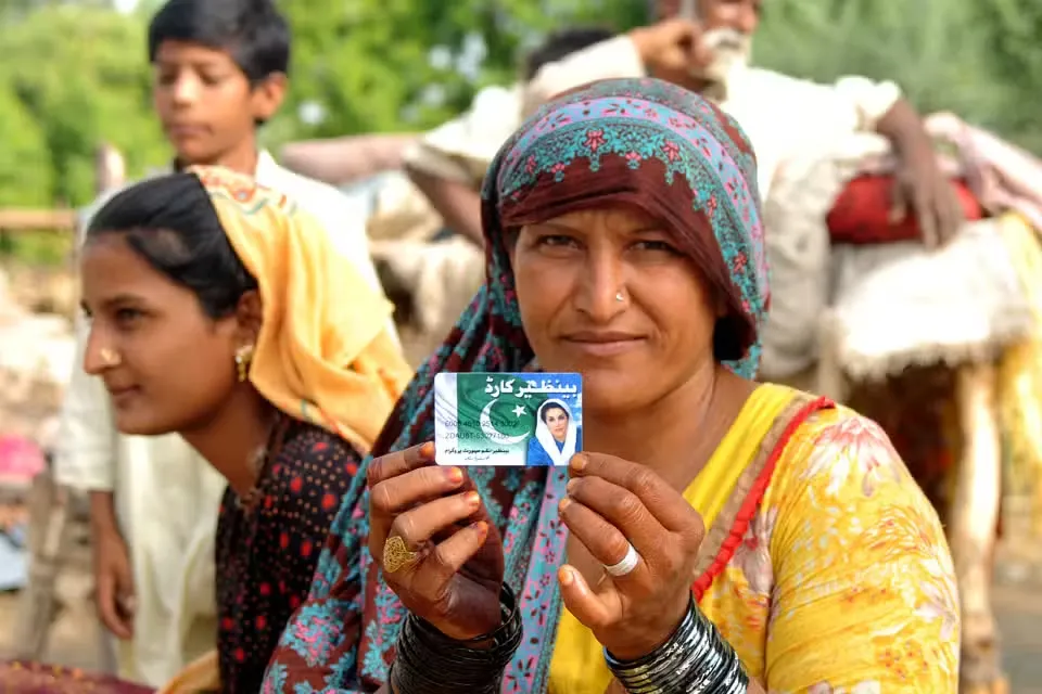 IMF Urges Pakistan to Raise BISP Payments to Rs 20000 Amid Inflation